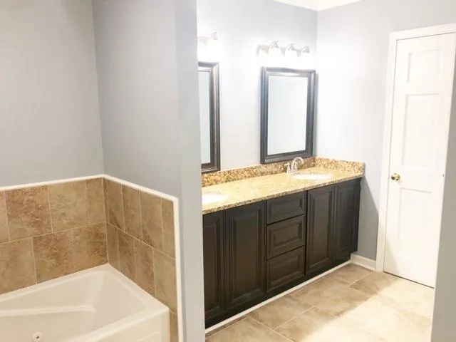 24 Willow Glen Unit 2, Sandy Springs, Georgia 30342, 3 Bedrooms Bedrooms, ,2 BathroomsBathrooms,Residential,Sold,24 Willow Glen Unit 2,6505683