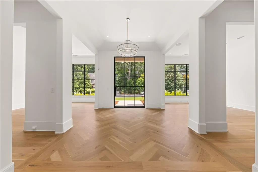 4550 Jolyn Place, Sandy Springs, Georgia 30342, 5 Bedrooms Bedrooms, 0 ,5 BathroomsBathrooms,Residential,For Sale,4550 Jolyn Place,7849839
