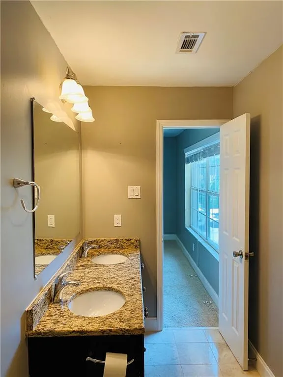 6980 Roswell Road #n6, Sandy Springs, Georgia 30328, 3 Bedrooms Bedrooms, ,2 BathroomsBathrooms,Residential,Sold,6980 Roswell Road #n6,7051543