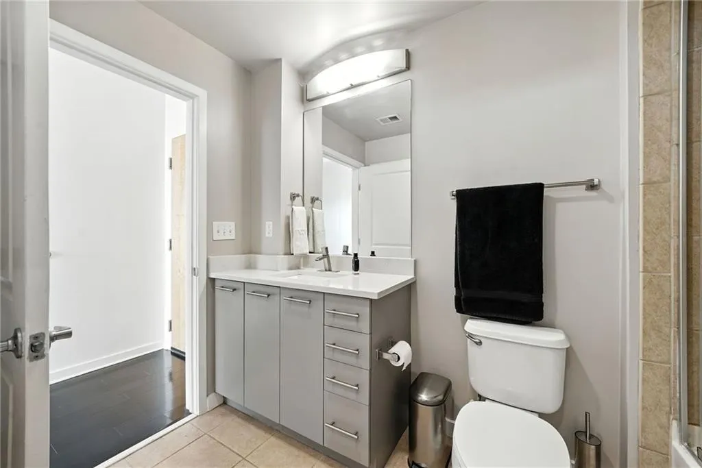 3324 Peachtree Road Unit 1712, Atlanta, Georgia 30326, 1 Bedroom Bedrooms, ,1 BathroomBathrooms,Residential,For Sale,3324 Peachtree Road Unit 1712,7642766