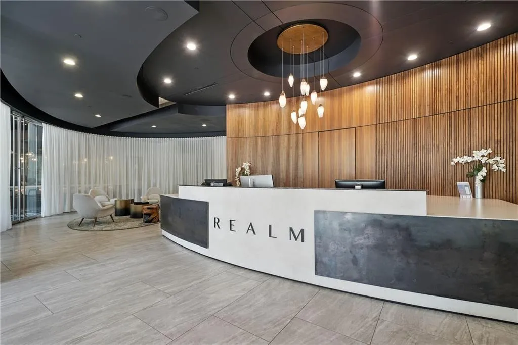 3324 Peachtree Road Unit 1712, Atlanta, Georgia 30326, 1 Bedroom Bedrooms, ,1 BathroomBathrooms,Residential,For Sale,3324 Peachtree Road Unit 1712,7642766