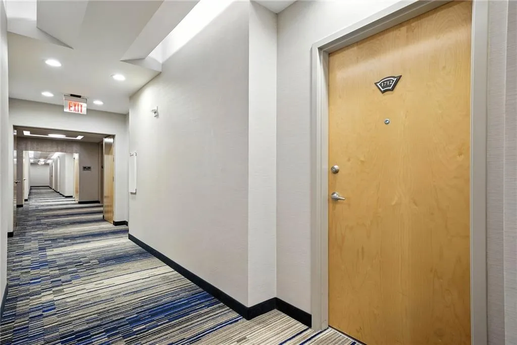 3324 Peachtree Road Unit 1712, Atlanta, Georgia 30326, 1 Bedroom Bedrooms, ,1 BathroomBathrooms,Residential,For Sale,3324 Peachtree Road Unit 1712,7642766