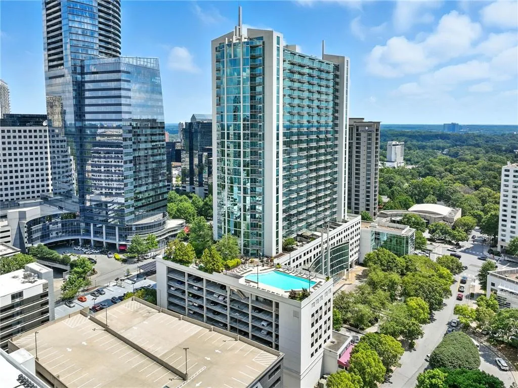 3324 Peachtree Road Unit 1712, Atlanta, Georgia 30326, 1 Bedroom Bedrooms, ,1 BathroomBathrooms,Residential,For Sale,3324 Peachtree Road Unit 1712,7642766