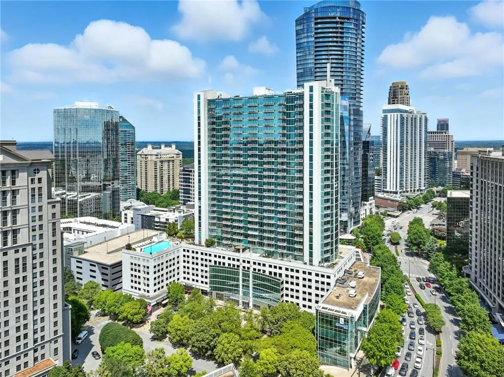3324 Peachtree Road Unit 1712, Atlanta, Georgia 30326, 1 Bedroom Bedrooms, ,1 BathroomBathrooms,Residential,For Sale,3324 Peachtree Road Unit 1712,7642766