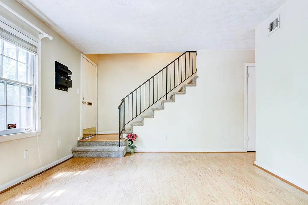 11 Arpege Way Nw Unit -, Atlanta, Georgia 30327, 2 Bedrooms Bedrooms, ,2 BathroomsBathrooms,Residential,Sold,11 Arpege Way Nw Unit -,5887926