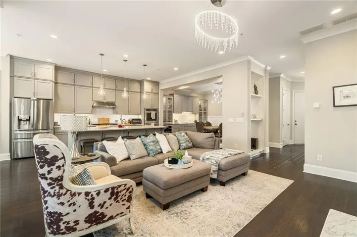555 Verismo Way, Alpharetta, Georgia 30009