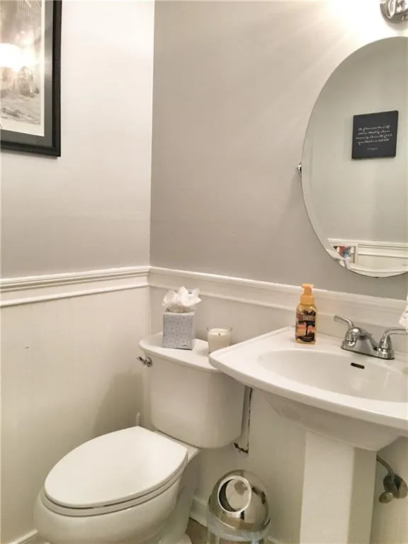5400 Roswell Road Unit A2, Atlanta, Georgia 30342, 3 Bedrooms Bedrooms, ,1 BathroomBathrooms,Residential,Sold,5400 Roswell Road Unit A2,5854247