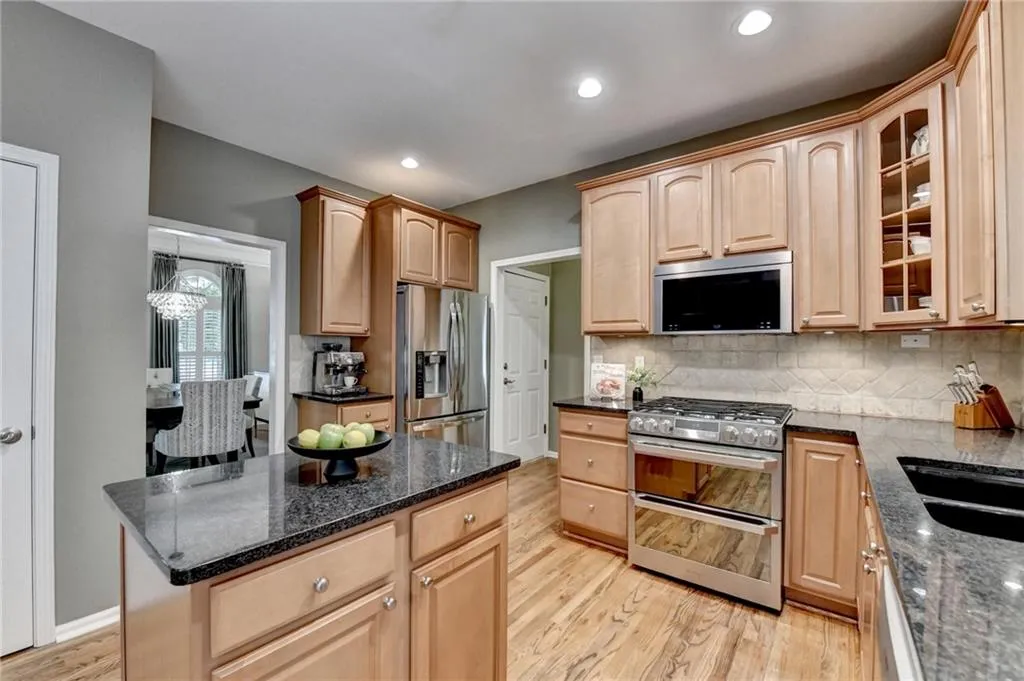 2947 Mitchell Cove Ne, Brookhaven, Georgia 30319, 3 Bedrooms Bedrooms, 0 ,2 BathroomsBathrooms,Residential,For Sale,2947 Mitchell Cove Ne,7756754
