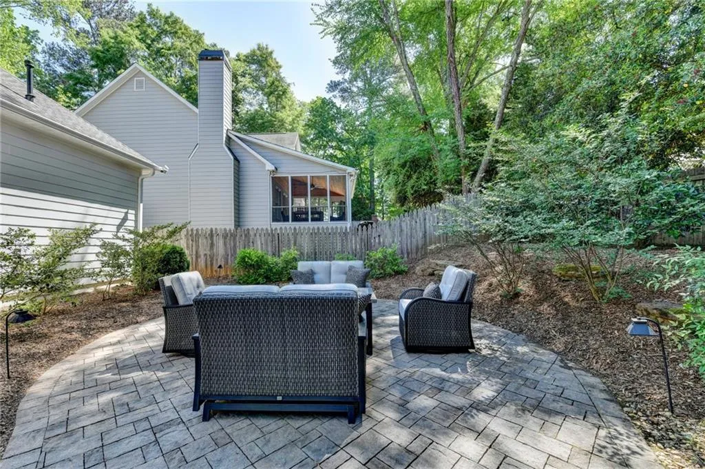 2947 Mitchell Cove Ne, Brookhaven, Georgia 30319, 3 Bedrooms Bedrooms, 0 ,2 BathroomsBathrooms,Residential,For Sale,2947 Mitchell Cove Ne,7756754