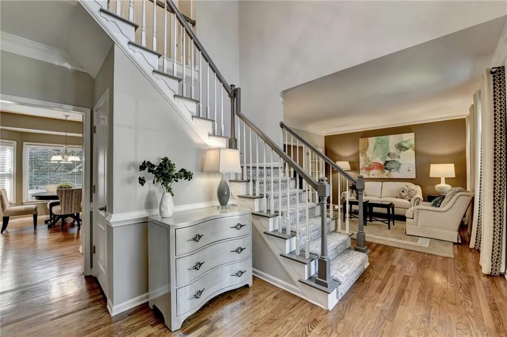 2947 Mitchell Cove Ne, Brookhaven, Georgia 30319, 3 Bedrooms Bedrooms, 0 ,2 BathroomsBathrooms,Residential,For Sale,2947 Mitchell Cove Ne,7756754