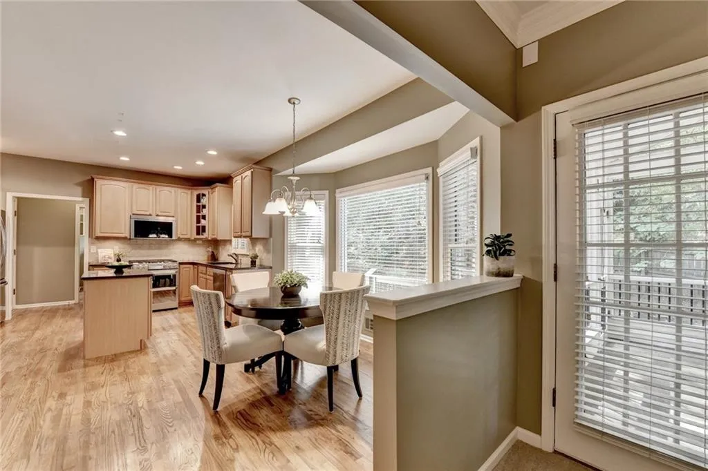 2947 Mitchell Cove Ne, Brookhaven, Georgia 30319, 3 Bedrooms Bedrooms, 0 ,2 BathroomsBathrooms,Residential,For Sale,2947 Mitchell Cove Ne,7756754