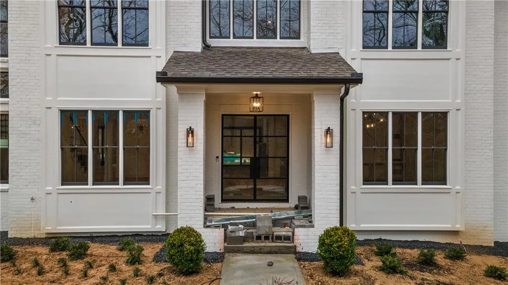 1113 Crest Valley Drive, Sandy Springs, Georgia 30327, 6 Bedrooms Bedrooms, ,7 BathroomsBathrooms,Residential,Sold,1113 Crest Valley Drive,6979158