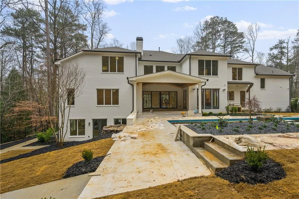 1113 Crest Valley Drive, Sandy Springs, Georgia 30327, 6 Bedrooms Bedrooms, ,7 BathroomsBathrooms,Residential,Sold,1113 Crest Valley Drive,6979158