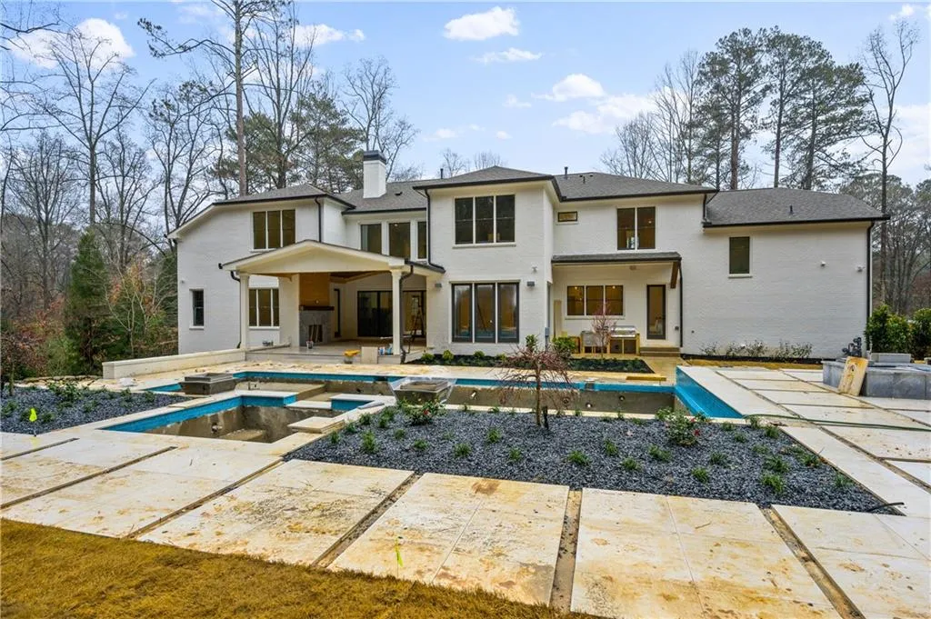 1113 Crest Valley Drive, Sandy Springs, Georgia 30327, 6 Bedrooms Bedrooms, ,7 BathroomsBathrooms,Residential,Sold,1113 Crest Valley Drive,6979158