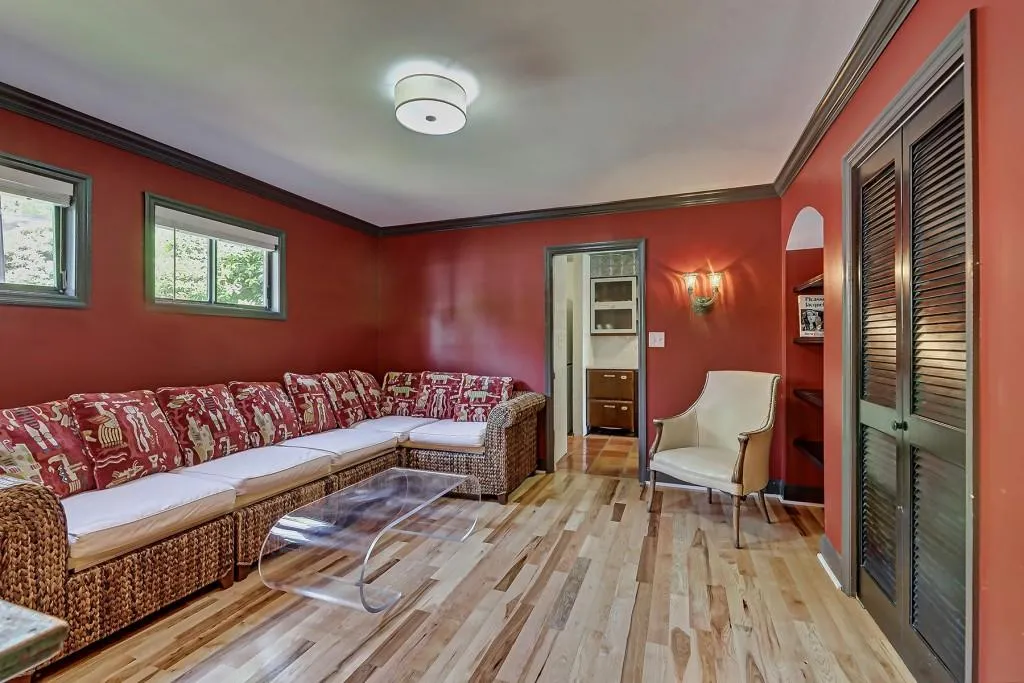 85 Forrest Place, Sandy Springs, Georgia 30328, 3 Bedrooms Bedrooms, ,2 BathroomsBathrooms,Residential,Sold,85 Forrest Place,6871666