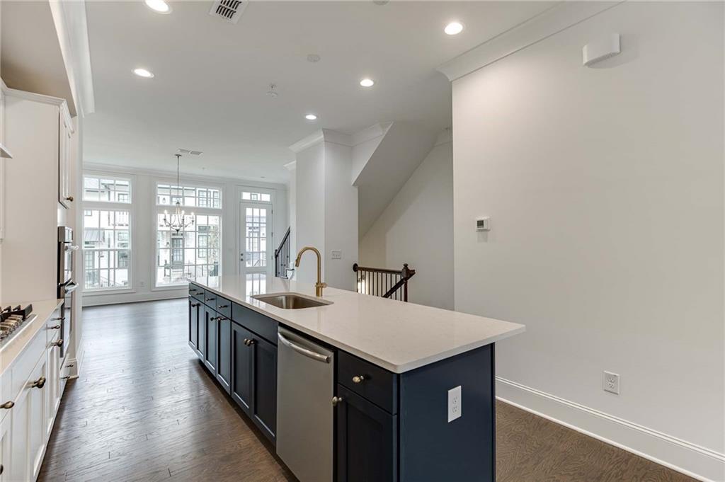 6765 Prelude Drive Unit 214, Sandy Springs, Georgia 30328, 3 Bedrooms Bedrooms, ,4 BathroomsBathrooms,Residential,Sold,6765 Prelude Drive Unit 214,7299563