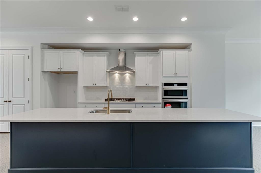 6765 Prelude Drive Unit 214, Sandy Springs, Georgia 30328, 3 Bedrooms Bedrooms, ,4 BathroomsBathrooms,Residential,Sold,6765 Prelude Drive Unit 214,7299563