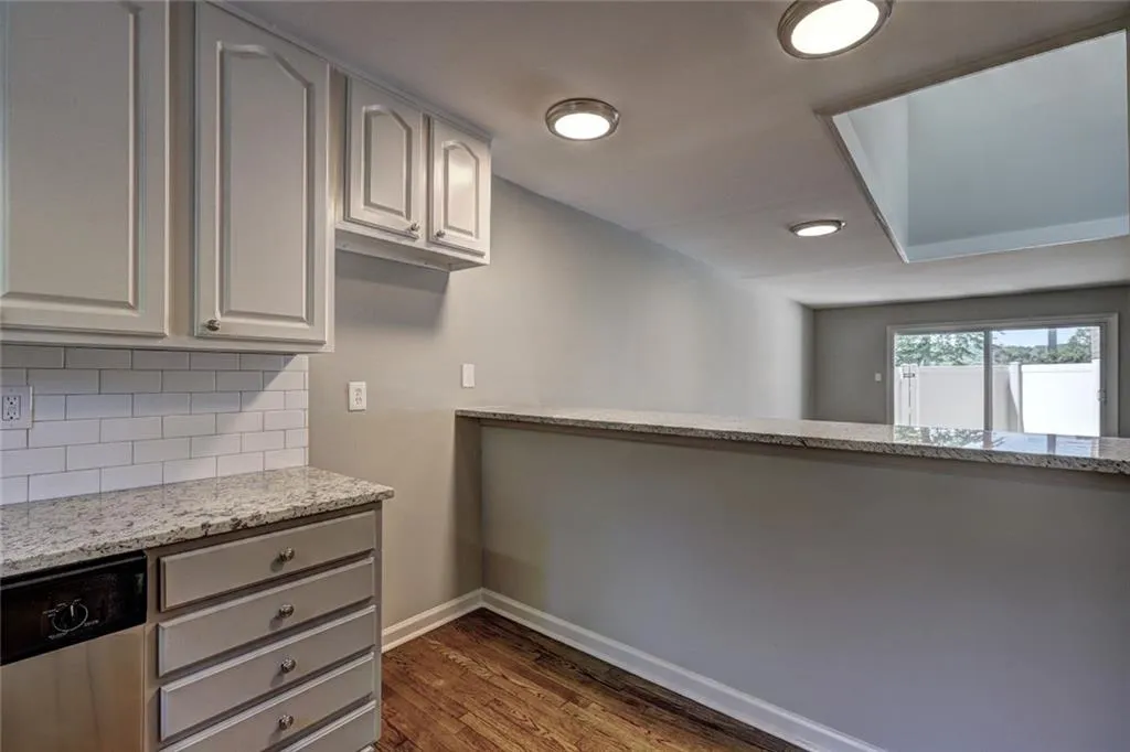 346 Carpenter Drive Unit 77, Sandy Springs, Georgia 30328, 2 Bedrooms Bedrooms, ,1 BathroomBathrooms,Residential,Sold,346 Carpenter Drive Unit 77,6872548