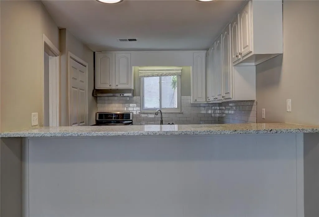 346 Carpenter Drive Unit 77, Sandy Springs, Georgia 30328, 2 Bedrooms Bedrooms, ,1 BathroomBathrooms,Residential,Sold,346 Carpenter Drive Unit 77,6872548