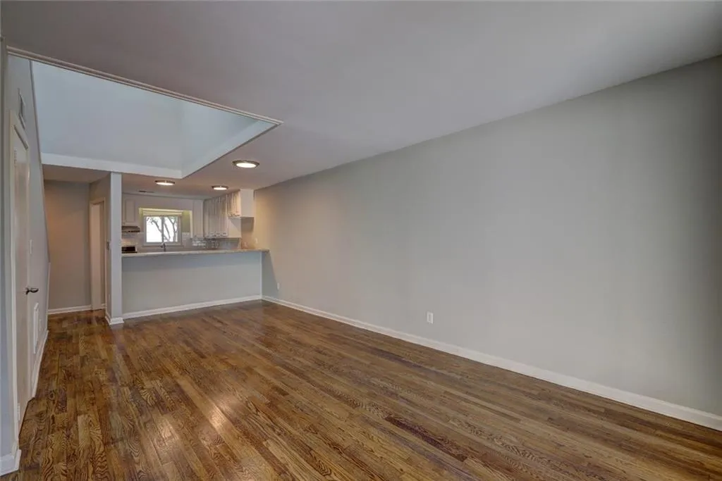 346 Carpenter Drive Unit 77, Sandy Springs, Georgia 30328, 2 Bedrooms Bedrooms, ,1 BathroomBathrooms,Residential,Sold,346 Carpenter Drive Unit 77,6872548