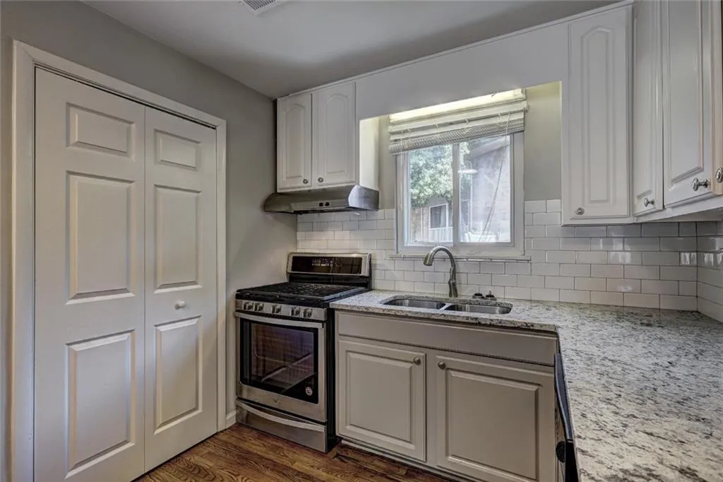 346 Carpenter Drive Unit 77, Sandy Springs, Georgia 30328, 2 Bedrooms Bedrooms, ,1 BathroomBathrooms,Residential,Sold,346 Carpenter Drive Unit 77,6872548