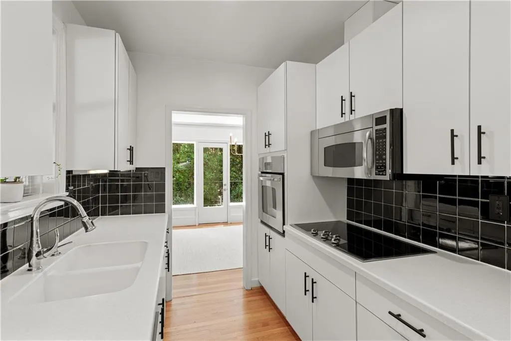 Light and bright kitchen.