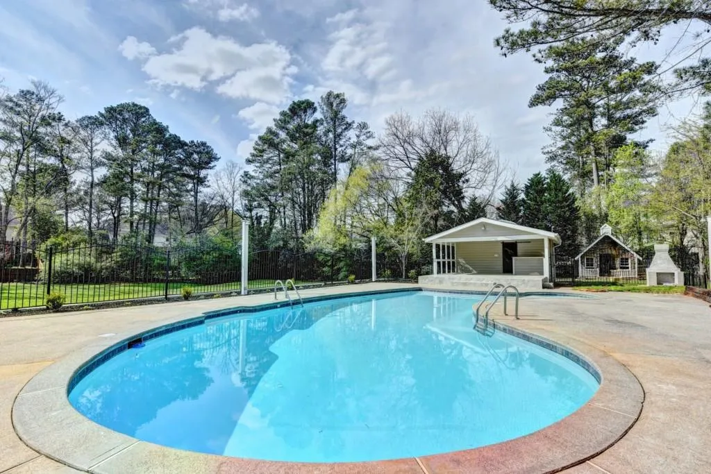 265 North Mill Road, Atlanta, Georgia 30328, 5 Bedrooms Bedrooms, ,3 BathroomsBathrooms,Residential,Sold,265 North Mill Road,5832591