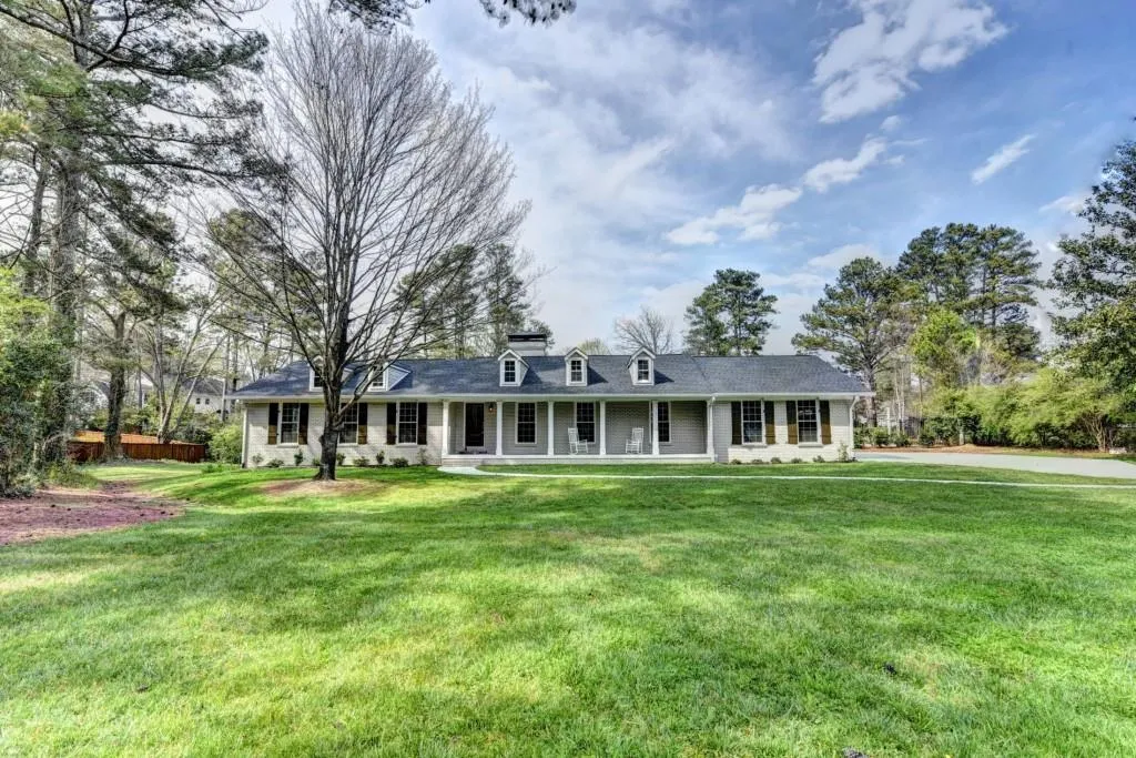 265 North Mill Road, Atlanta, Georgia 30328, 5 Bedrooms Bedrooms, ,3 BathroomsBathrooms,Residential,Sold,265 North Mill Road,5832591