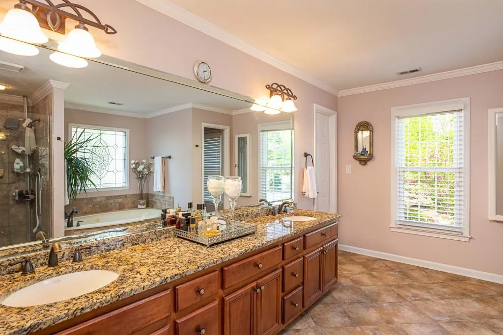 7420 Chestwick Court, Atlanta, Georgia 30350, 5 Bedrooms Bedrooms, ,5 BathroomsBathrooms,Residential,Sold,7420 Chestwick Court,5998918