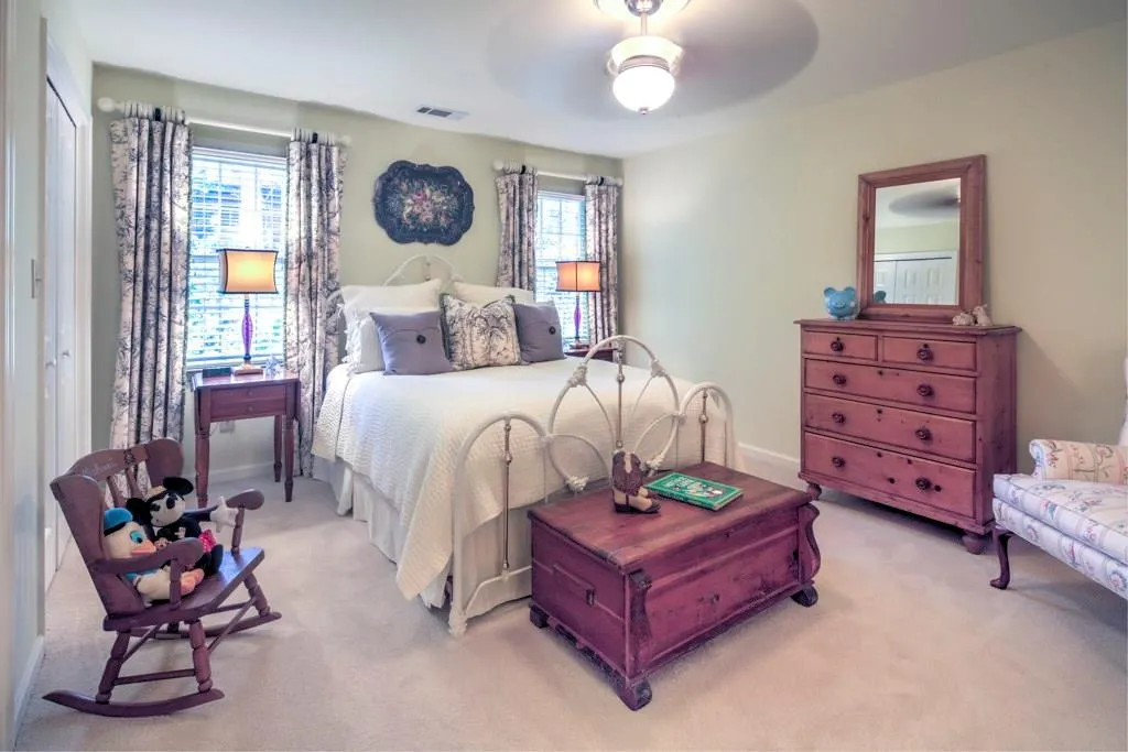 225 Embassy Court, Sandy Springs, Georgia 30328, 3 Bedrooms Bedrooms, ,2 BathroomsBathrooms,Residential,Sold,225 Embassy Court,5841390