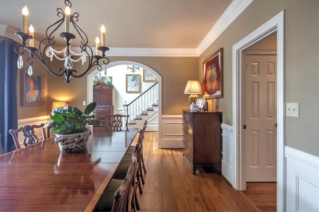 225 Embassy Court, Sandy Springs, Georgia 30328, 3 Bedrooms Bedrooms, ,2 BathroomsBathrooms,Residential,Sold,225 Embassy Court,5841390