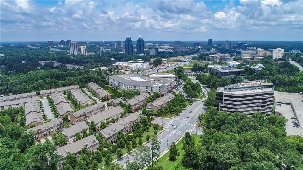 548 Sarabrook Place, Atlanta, Georgia 30342, 3 Bedrooms Bedrooms, ,3 BathroomsBathrooms,Residential,Sold,548 Sarabrook Place,6684420