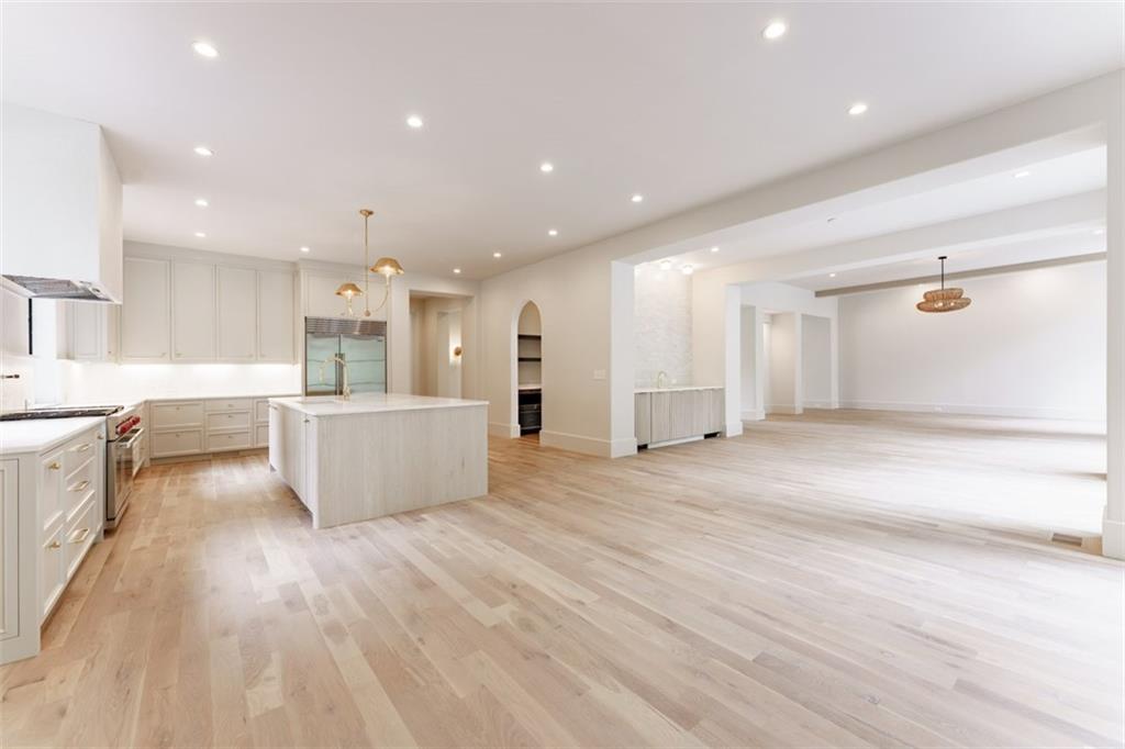 4620 Powers Ferry Road NW, Atlanta, Georgia 30327, 5 Bedrooms Bedrooms, ,5 BathroomsBathrooms,Residential,Sold,4620 Powers Ferry Road NW,7236358