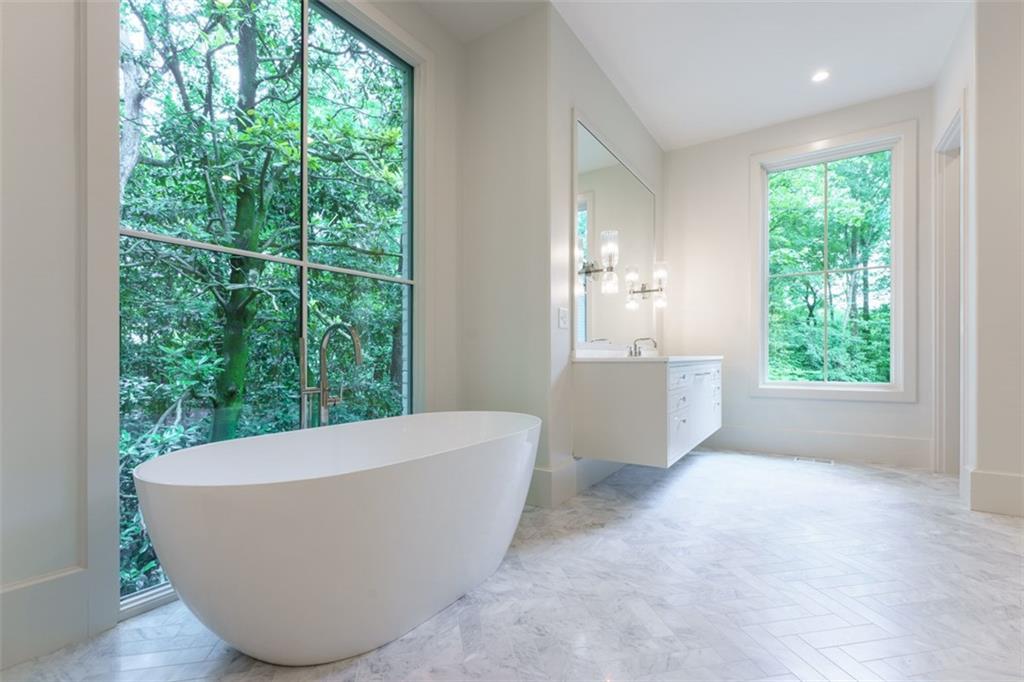 4620 Powers Ferry Road NW, Atlanta, Georgia 30327, 5 Bedrooms Bedrooms, ,5 BathroomsBathrooms,Residential,Sold,4620 Powers Ferry Road NW,7236358