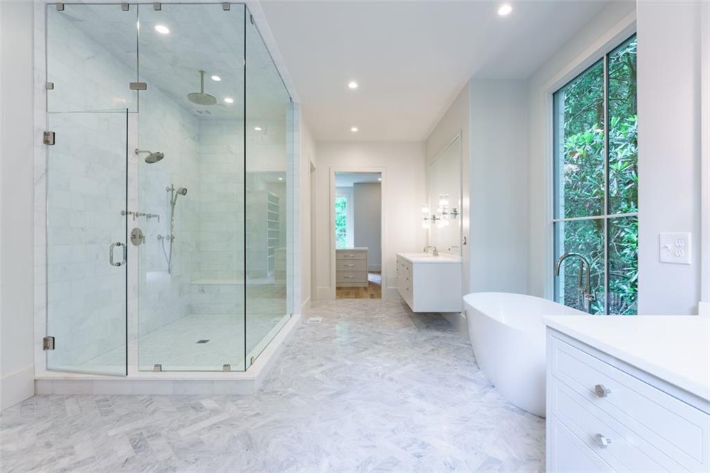 4620 Powers Ferry Road NW, Atlanta, Georgia 30327, 5 Bedrooms Bedrooms, ,5 BathroomsBathrooms,Residential,Sold,4620 Powers Ferry Road NW,7236358