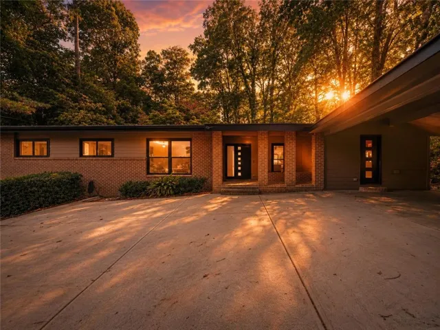 3868 Allsborough Drive, Tucker, Georgia 30084