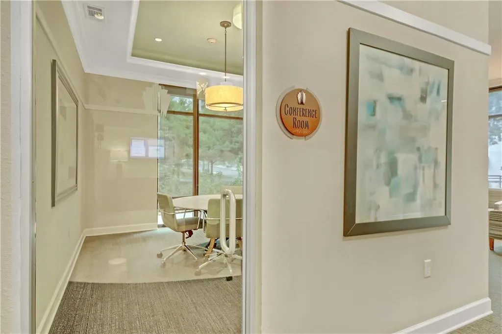 3445 Stratford Road Ne Unit 305, Atlanta, Georgia 30326, 1 Bedroom Bedrooms, ,1 BathroomBathrooms,Residential,For Sale,3445 Stratford Road Ne Unit 305,7641998
