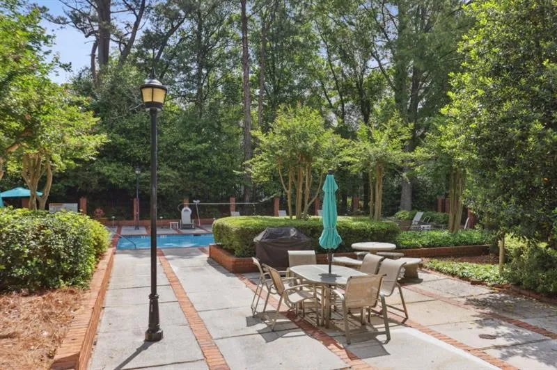 49 Willow Glen, Atlanta, Georgia 30342, 4 Bedrooms Bedrooms, ,4 BathroomsBathrooms,Residential,For Sale,49 Willow Glen,7636958