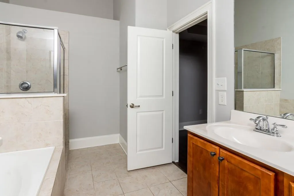 841 Perennial Drive, Sandy Springs, Georgia 30328, 3 Bedrooms Bedrooms, ,2 BathroomsBathrooms,Residential,Sold,841 Perennial Drive,6635337