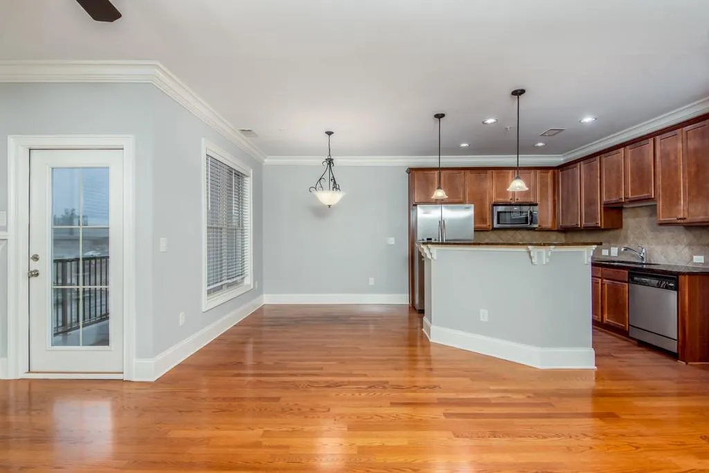 841 Perennial Drive, Sandy Springs, Georgia 30328, 3 Bedrooms Bedrooms, ,2 BathroomsBathrooms,Residential,Sold,841 Perennial Drive,6635337