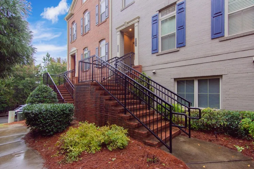 841 Perennial Drive, Sandy Springs, Georgia 30328, 3 Bedrooms Bedrooms, ,2 BathroomsBathrooms,Residential,Sold,841 Perennial Drive,6635337