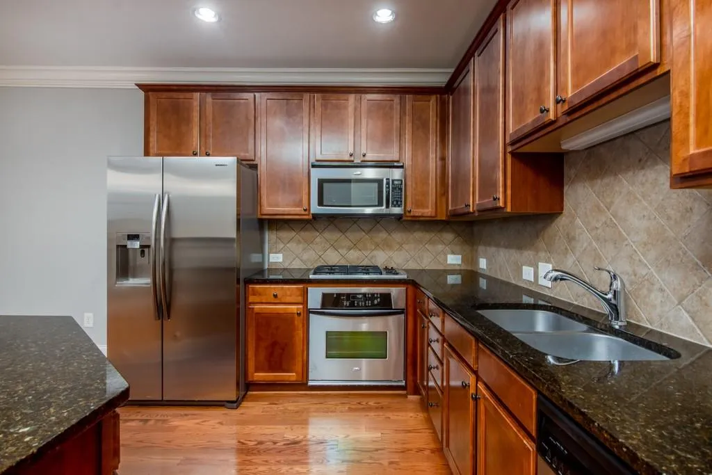 841 Perennial Drive, Sandy Springs, Georgia 30328, 3 Bedrooms Bedrooms, ,2 BathroomsBathrooms,Residential,Sold,841 Perennial Drive,6635337
