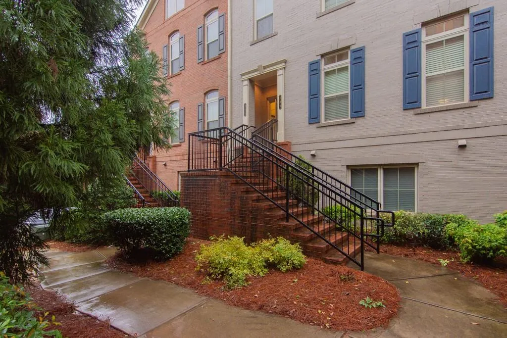 841 Perennial Drive, Sandy Springs, Georgia 30328, 3 Bedrooms Bedrooms, ,2 BathroomsBathrooms,Residential,Sold,841 Perennial Drive,6635337