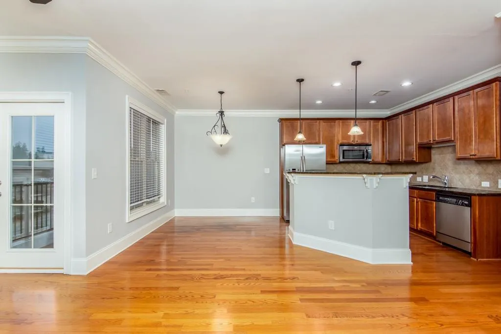 841 Perennial Drive, Sandy Springs, Georgia 30328, 3 Bedrooms Bedrooms, ,2 BathroomsBathrooms,Residential,Sold,841 Perennial Drive,6635337