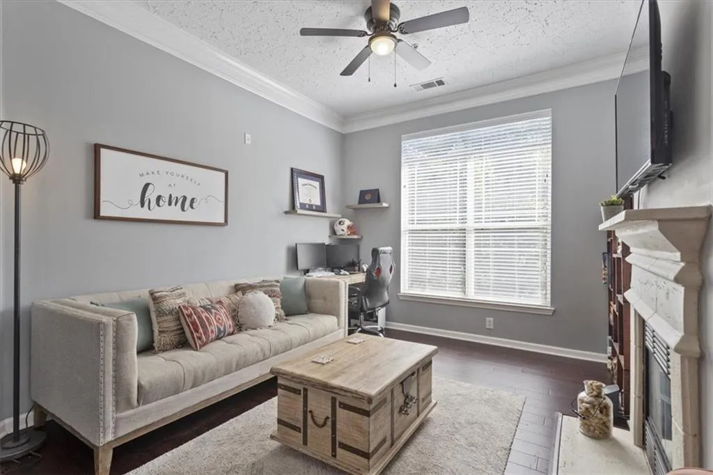 5559 Glenridge Drive Unit 1401, Atlanta, Georgia 30342, 2 Bedrooms Bedrooms, ,1 BathroomBathrooms,Residential,Sold,5559 Glenridge Drive Unit 1401,6903449