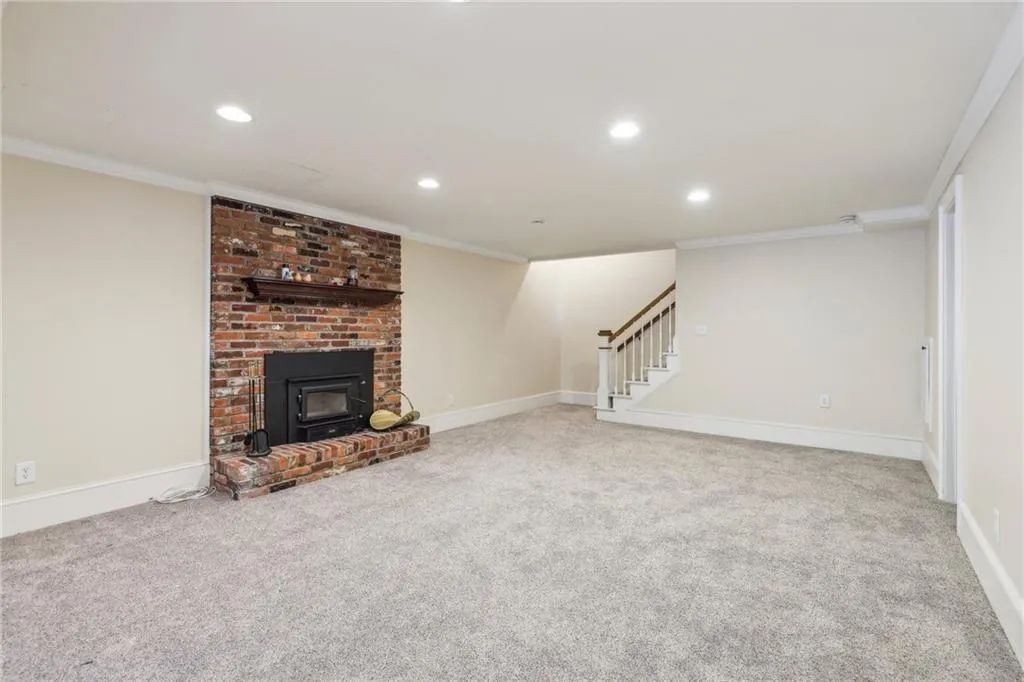 1540 Misty Oaks Drive, Atlanta, Georgia 30350, 5 Bedrooms Bedrooms, ,5 BathroomsBathrooms,Residential,Sold,1540 Misty Oaks Drive,7410745