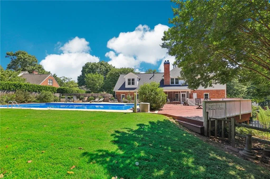 1540 Misty Oaks Drive, Atlanta, Georgia 30350, 5 Bedrooms Bedrooms, ,5 BathroomsBathrooms,Residential,Sold,1540 Misty Oaks Drive,7410745