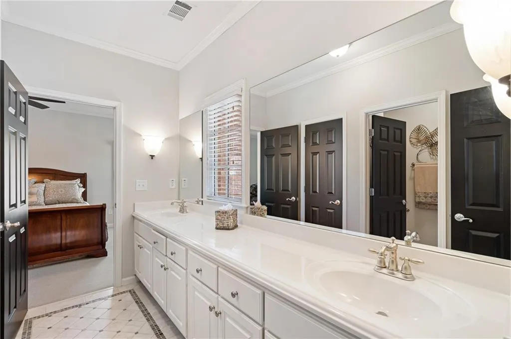 6307 Cotswold Lane, Sandy Springs, Georgia 30328, 5 Bedrooms Bedrooms, ,4 BathroomsBathrooms,Residential,Sold,6307 Cotswold Lane,7215442