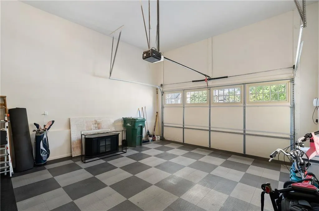 6307 Cotswold Lane, Sandy Springs, Georgia 30328, 5 Bedrooms Bedrooms, ,4 BathroomsBathrooms,Residential,Sold,6307 Cotswold Lane,7215442