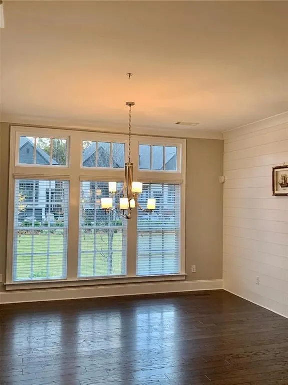 6404 Radiant Trace, Sandy Springs, Georgia 30328, 3 Bedrooms Bedrooms, ,3 BathroomsBathrooms,Residential,Sold,6404 Radiant Trace,6783917